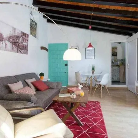 Salvador Urban Apartment *